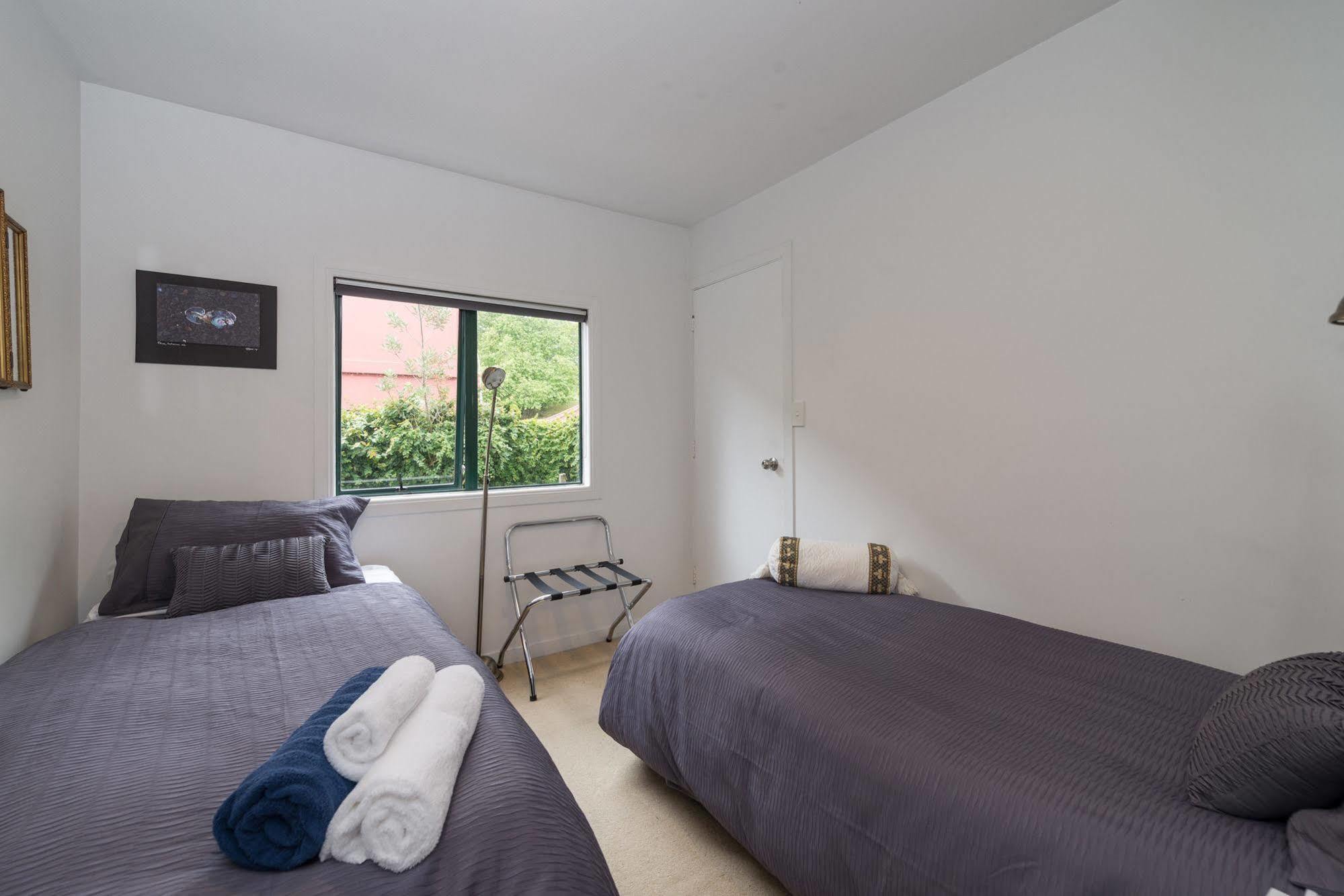 Lakeside City Apartments - Penthouse And Studio Rotorua Buitenkant foto