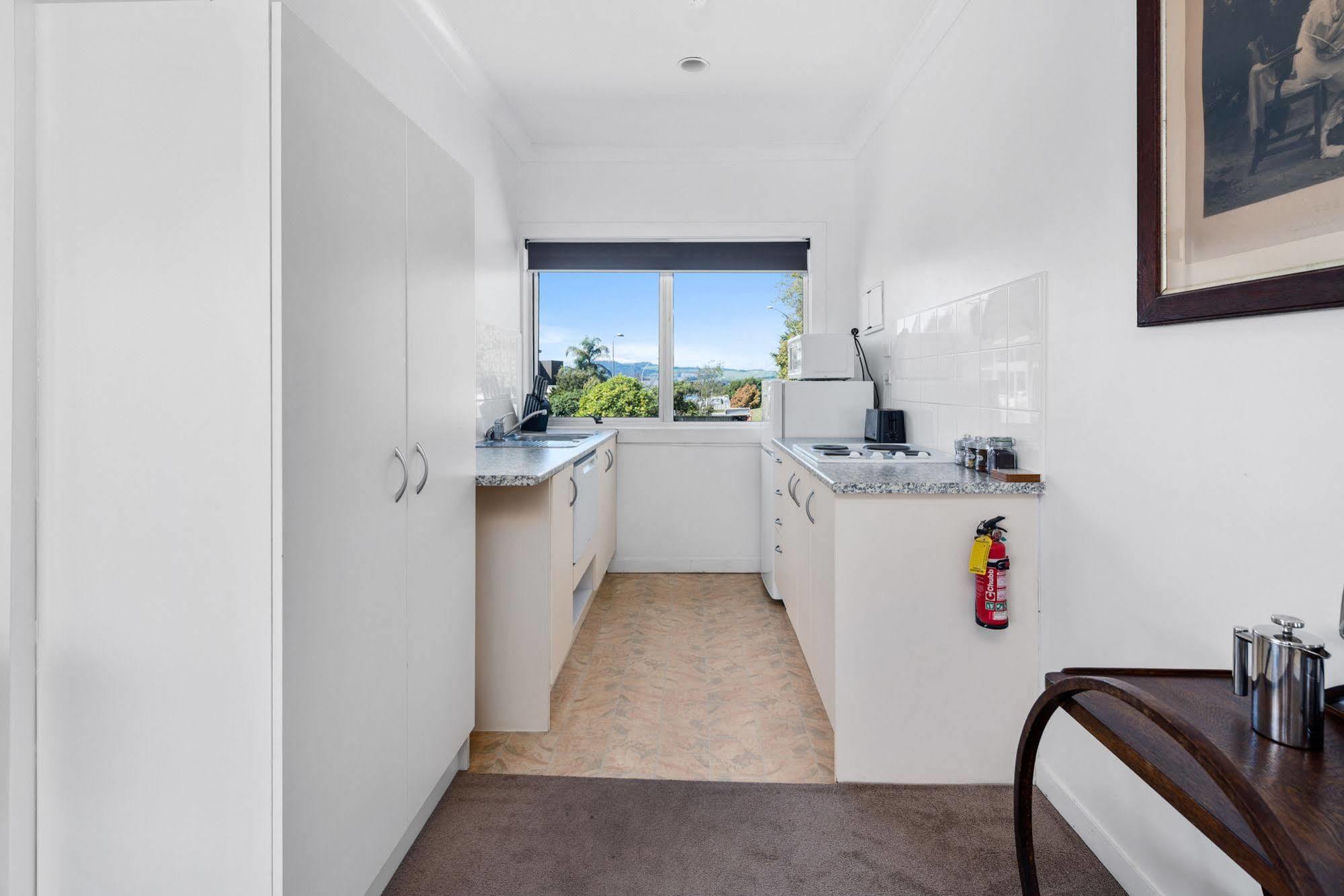 Lakeside City Apartments - Penthouse And Studio Rotorua Buitenkant foto